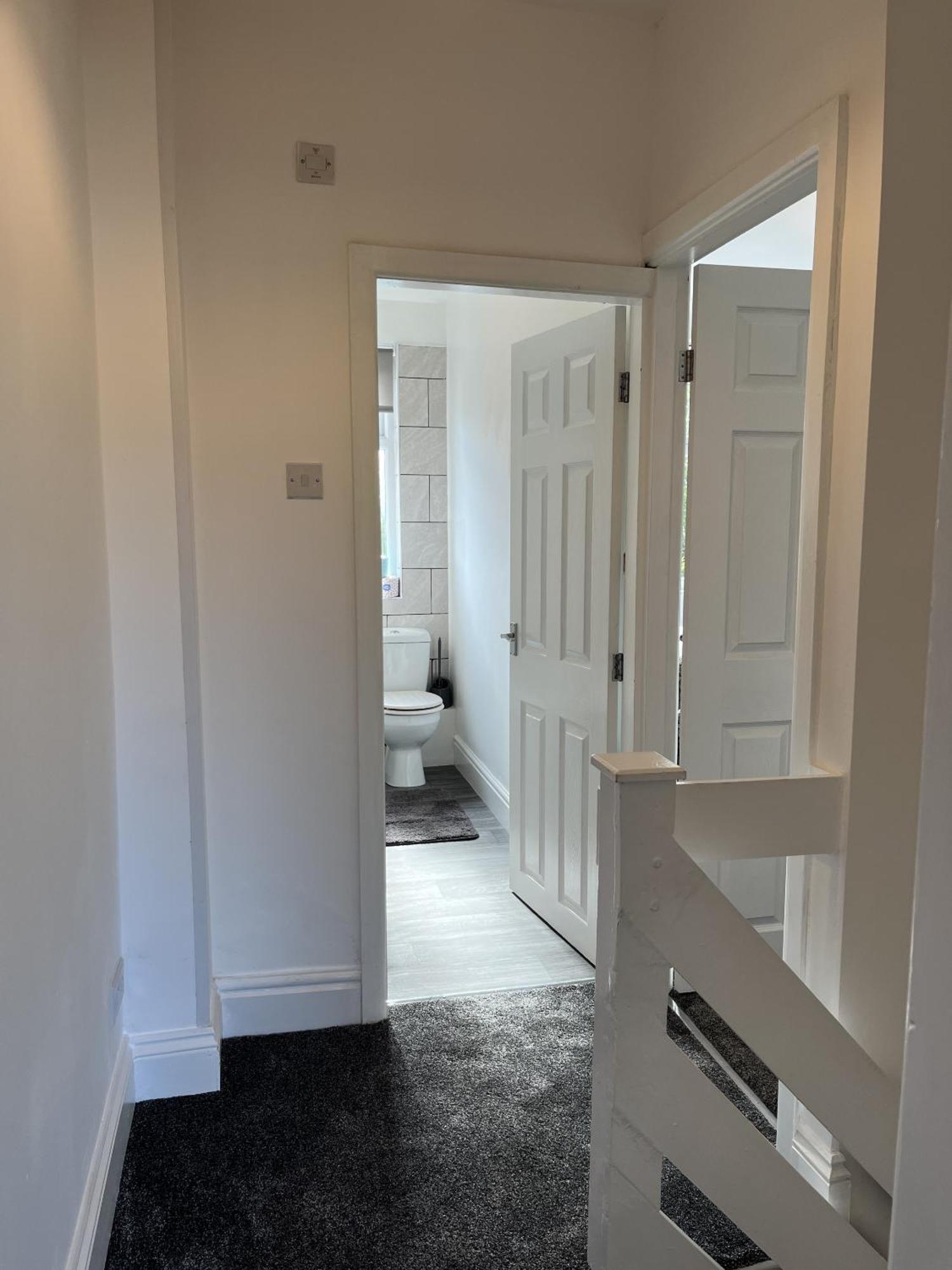 Modernised Central Wigan Townhouse Sleeps Up To 6 Екстер'єр фото